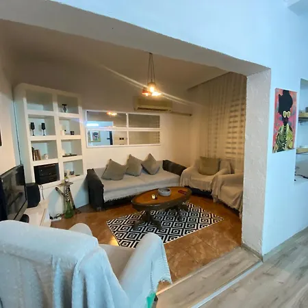 Authentic Detached House In Center * Kuşadası
