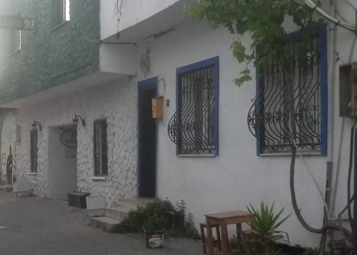 Daire Authentic Detached House In Center Kuşadası