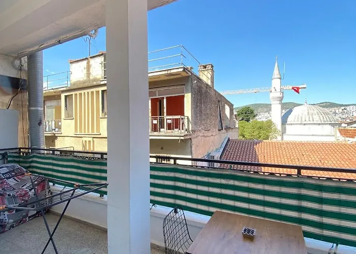 Daire Authentic Detached House In Center Kuşadası