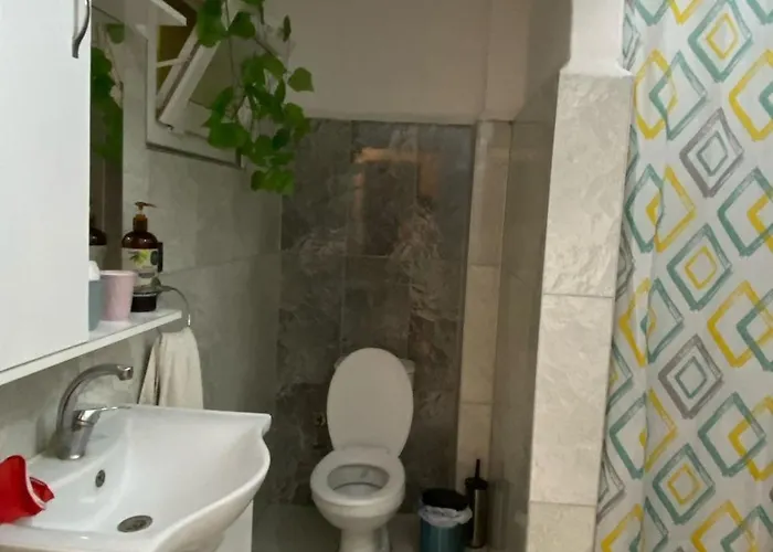 Authentic Detached House In Center * Kuşadası