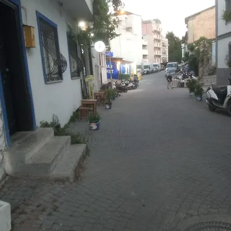 Authentic Detached House In Center Apartment *