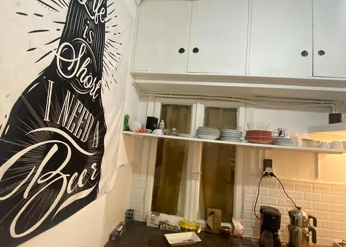 Authentic Detached House In Center * Kusadası