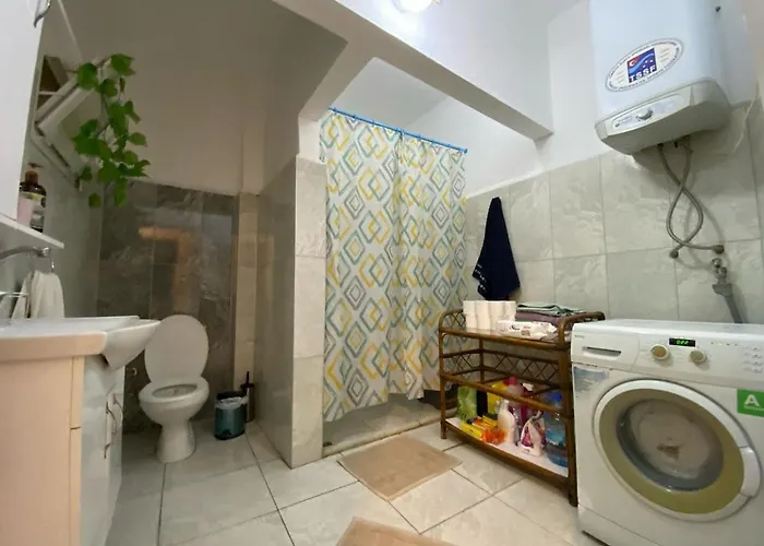 Authentic Detached House In Center Daire