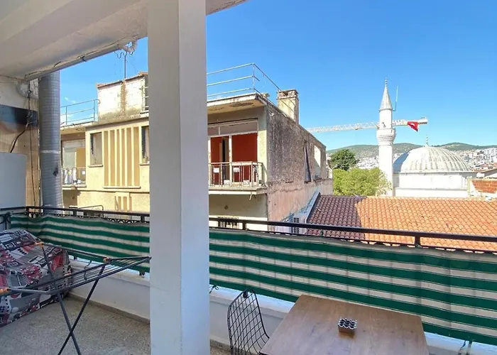 Authentic Detached House In Center Daire Kuşadası